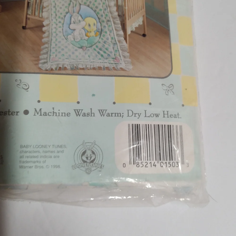 NIP Bugs&Tweety Crib Sheet Looney Tunes Baby Tweety Bird & Baby Bugs Bunny